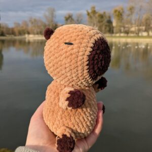 Peluche doudou crochet capybara fait main en Francecadeau tendance france